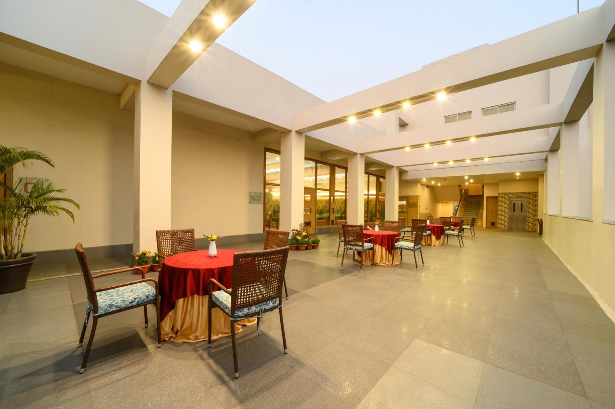 Sinclairs Burdwan Hotel Exterior foto